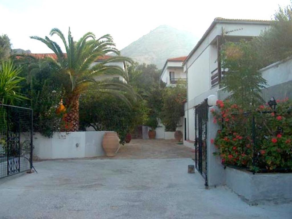 Sunningdale Hotel Agia Galini Exterior foto